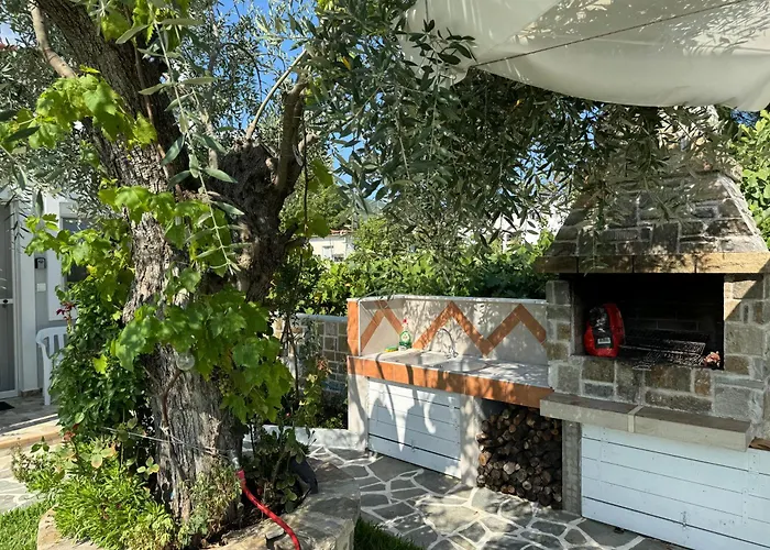 Violeta Apartments